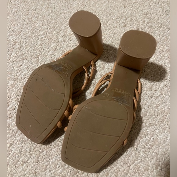 Nine West Women’s Wide Heel Strap Sandals - Picture 4 of 7